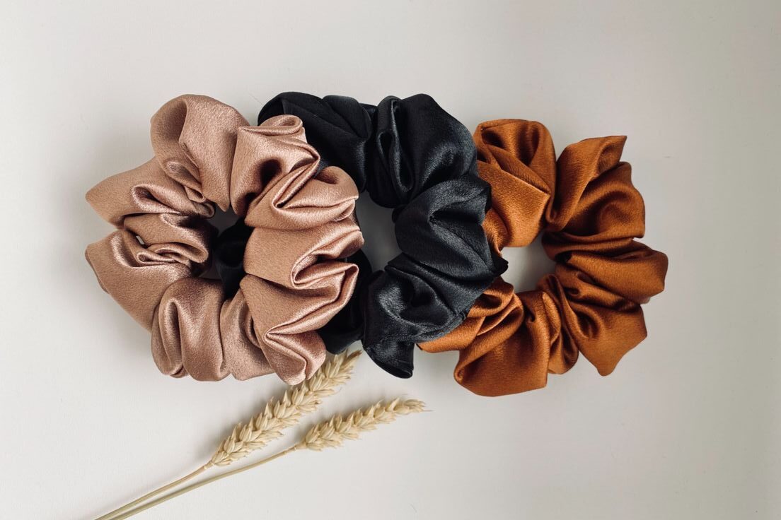 Everyday Scrunchies! Keep your hair together in… اسکرانچی و کش مو - Image 2