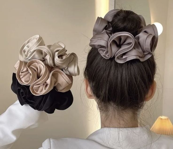Here we're providing beautiful silk scrunchies… اسکرانچی و کش مو - Image 5