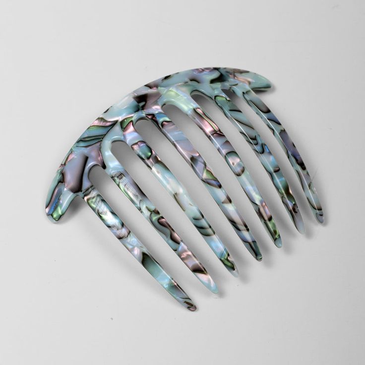 Handmade Curved French Pleat Comb This classic…